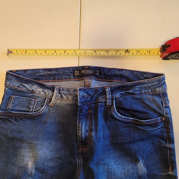 Distressed cuffed jeans by Zara - Picture 4 of 4